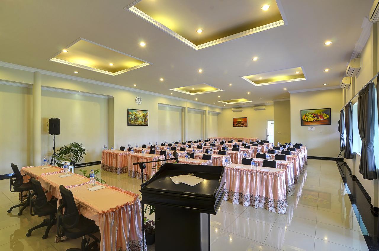 Riverstone Hotel & Cottage Batu  Kültér fotó